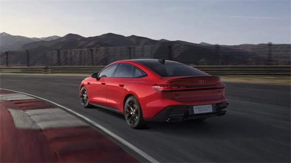 全新上汽奥迪A5L Sportback正式上市，限时臻享价25.99万元起